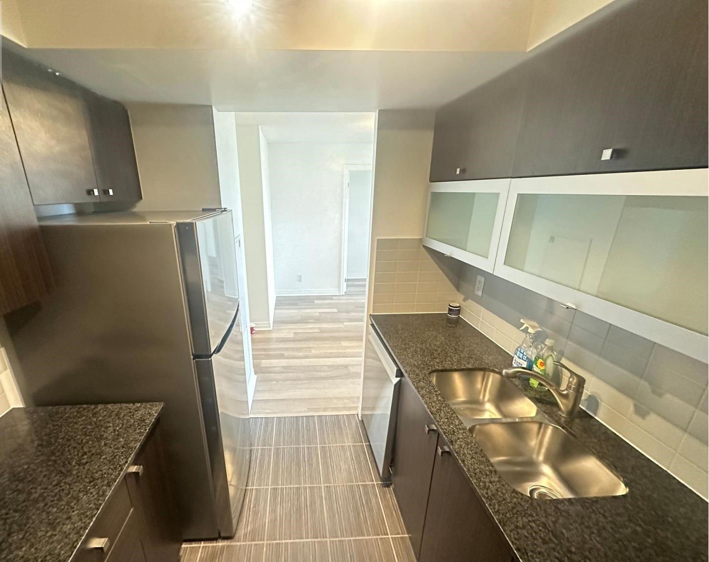 1206 – 2015 SHEPPARD AVENUE E-8